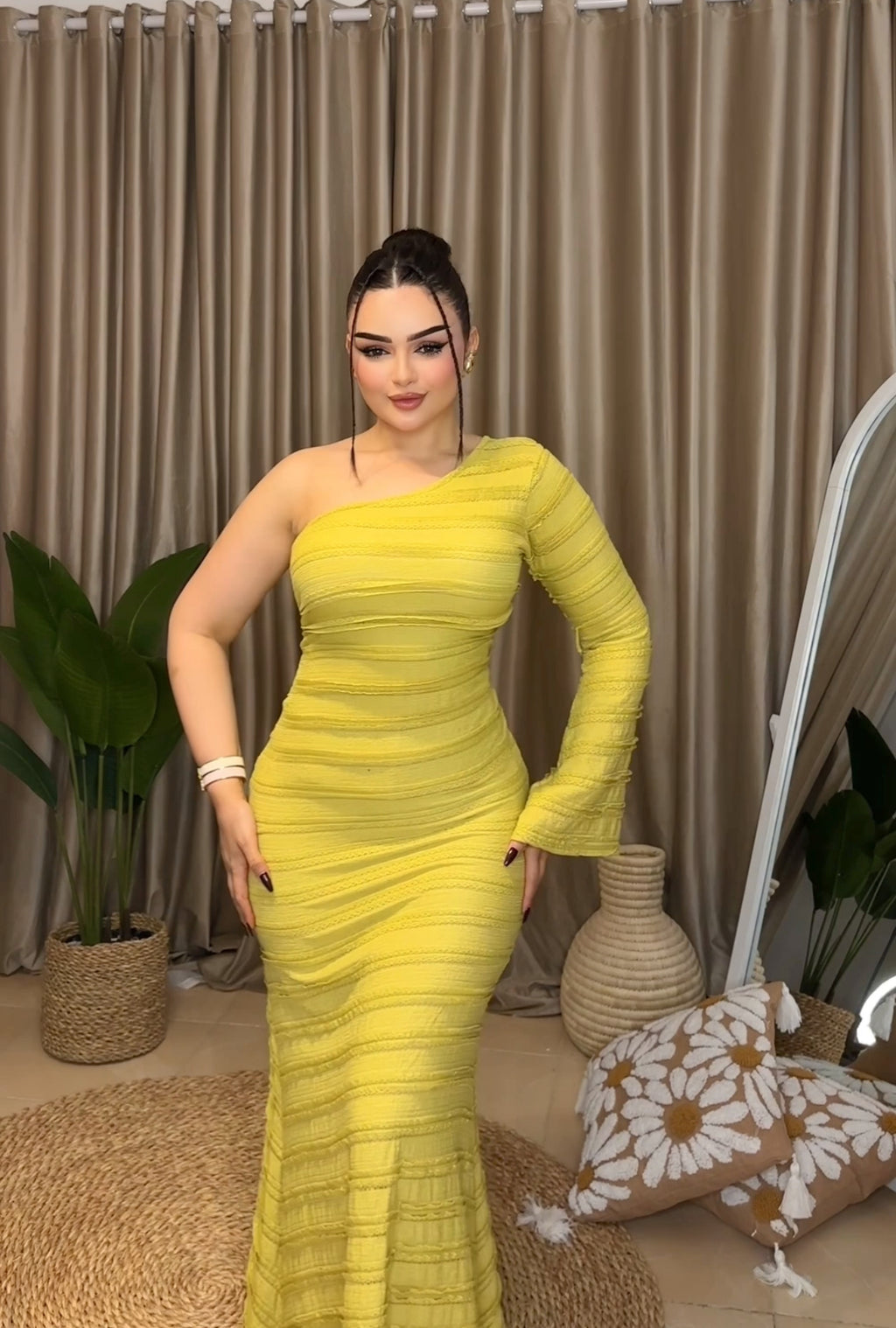 فستان كوريشه وان شولدر