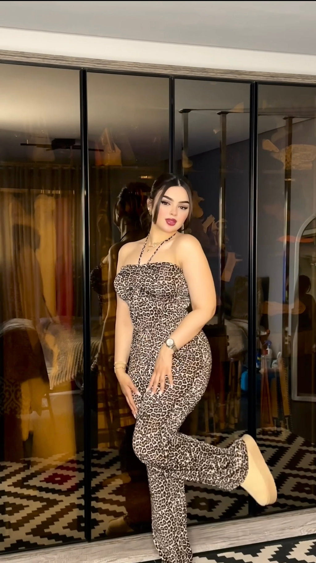 Tiger neck garter pajamas