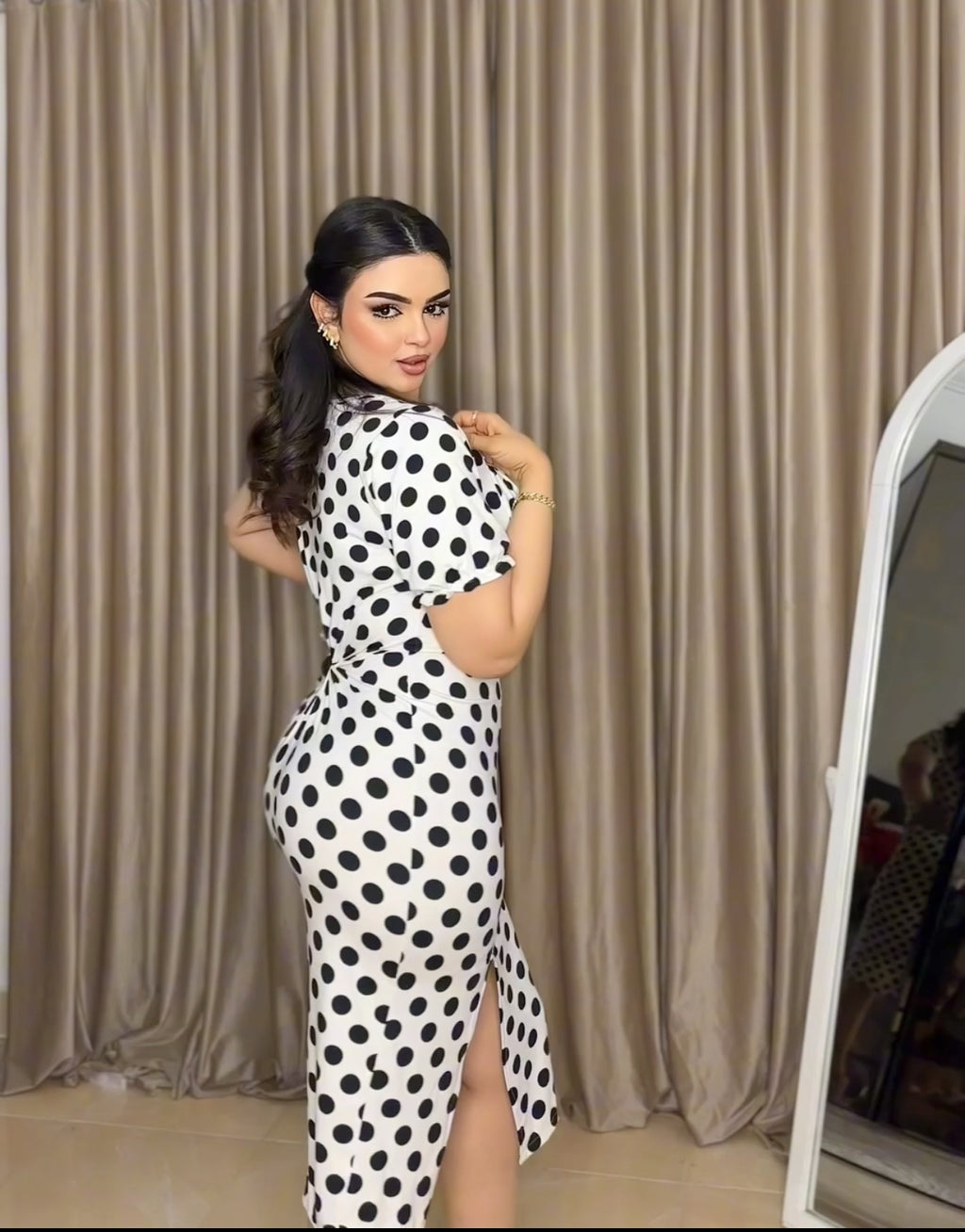 Polka dot cash