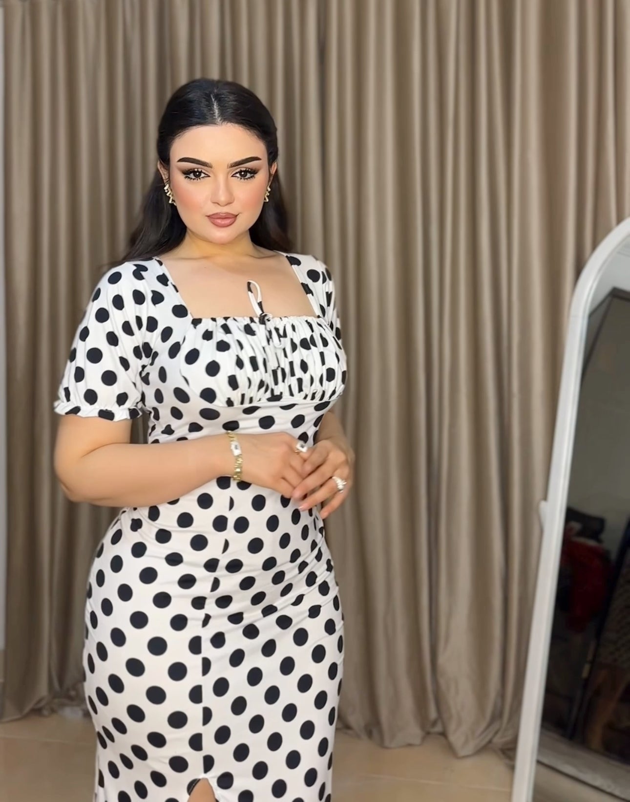Polka dot cash